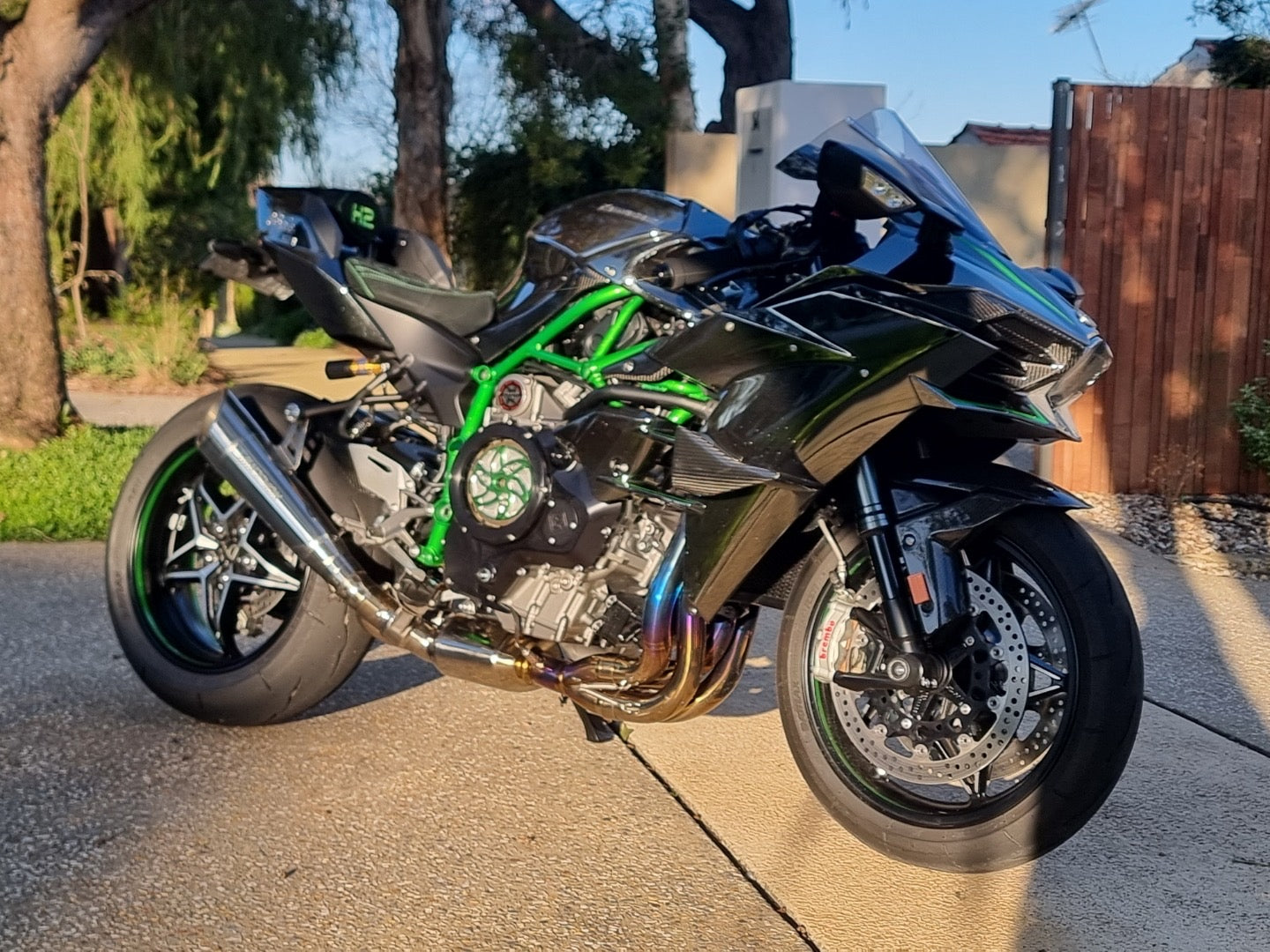 Kawasaki H2, H2R Vandemon Bimodal Stealth Titanium Exhaust System