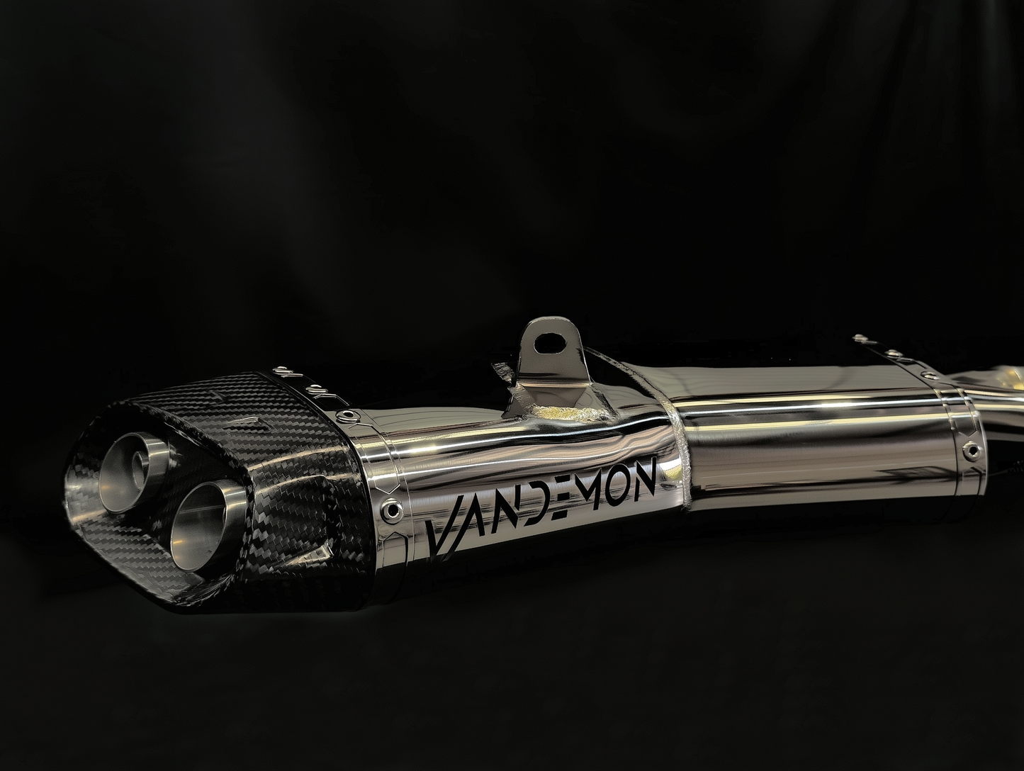 Sistema de escape de montaje bajo de acero inoxidable CFMOTO 450NK