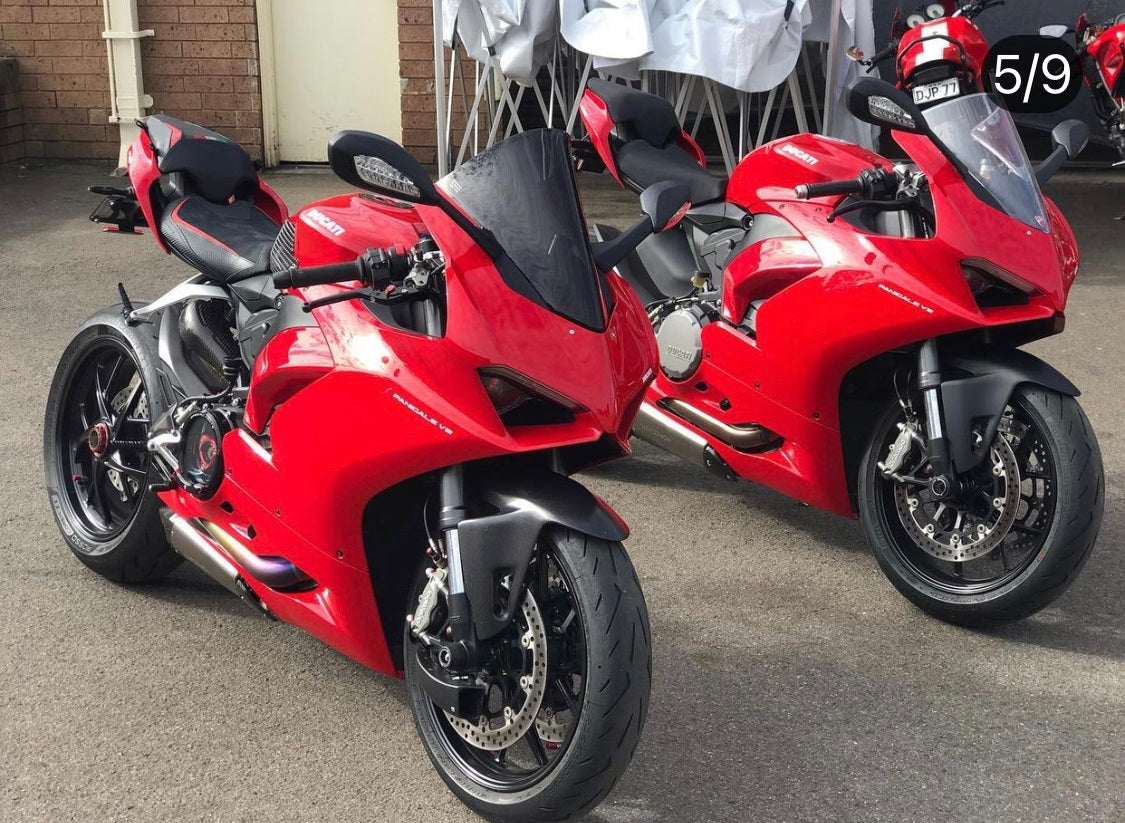 Sistema de escape de montaje bajo de titanio para Ducati V2 Panigale y Streetfighter 2020-24