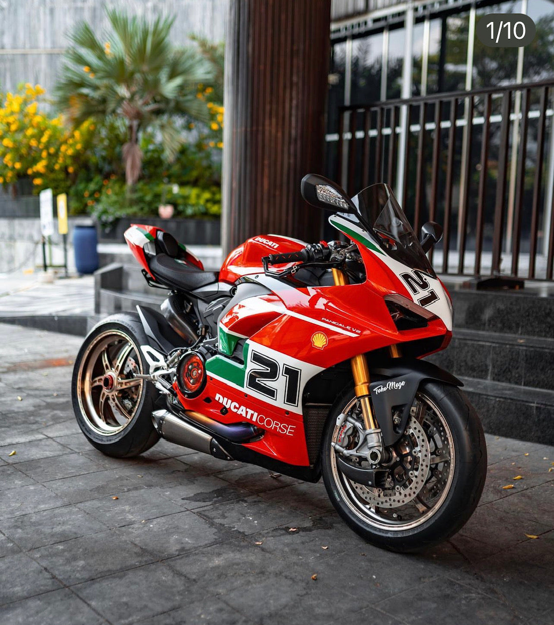 Sistema de escape de montaje bajo de titanio para Ducati V2 Panigale y Streetfighter 2020-24