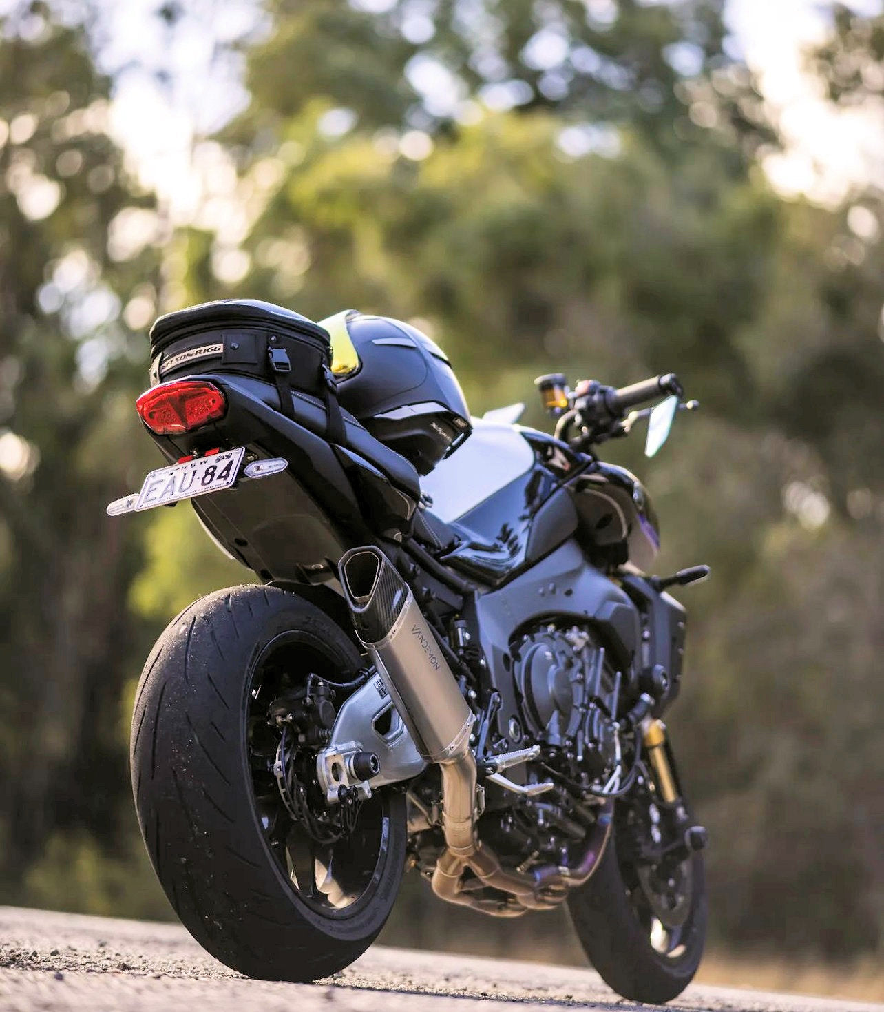 Sistema de escape de titanio Vandemon para Yamaha MT10 FZ10 2016-24