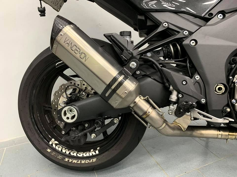 MotoHub_Castle_Hill_Sydney_NSW_Z1000_Full_Titanium_Exhaust_4