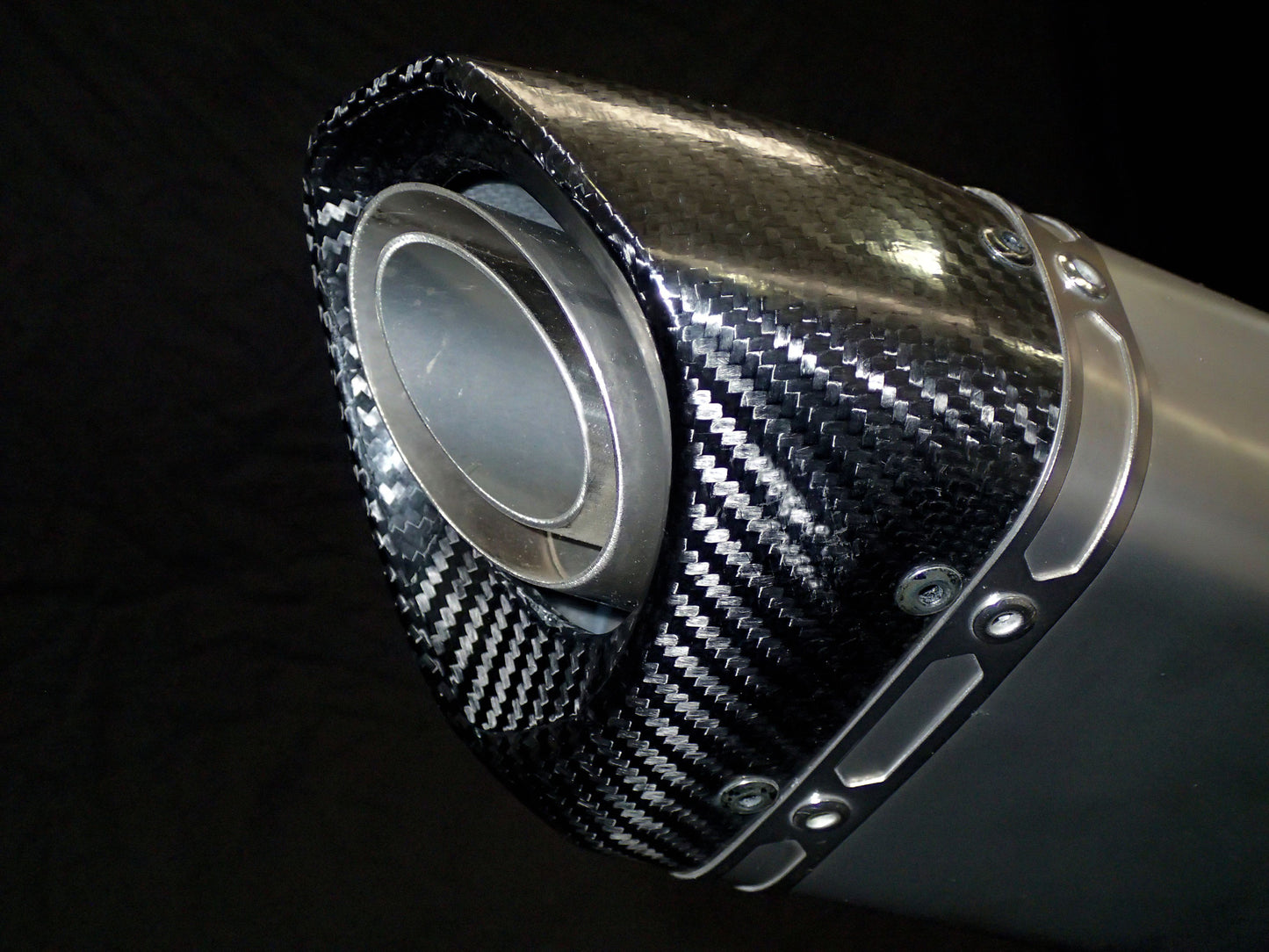 Sistema de escape de titanio Vandemon para Yamaha YZF-R1 y YZF-R1M 2015-24