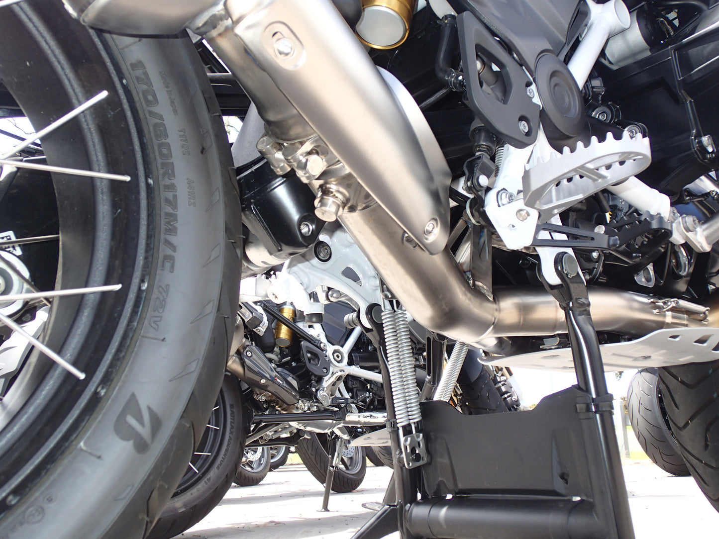 Sistema de escape de titanio y función de válvulas OEM para BMW R1250GS y Adventure
