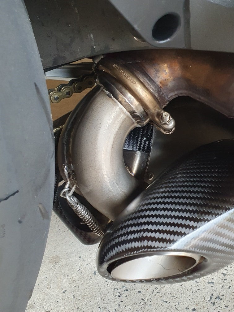 Ducati V2 Panigale y Streetfighter Slip-On de titanio