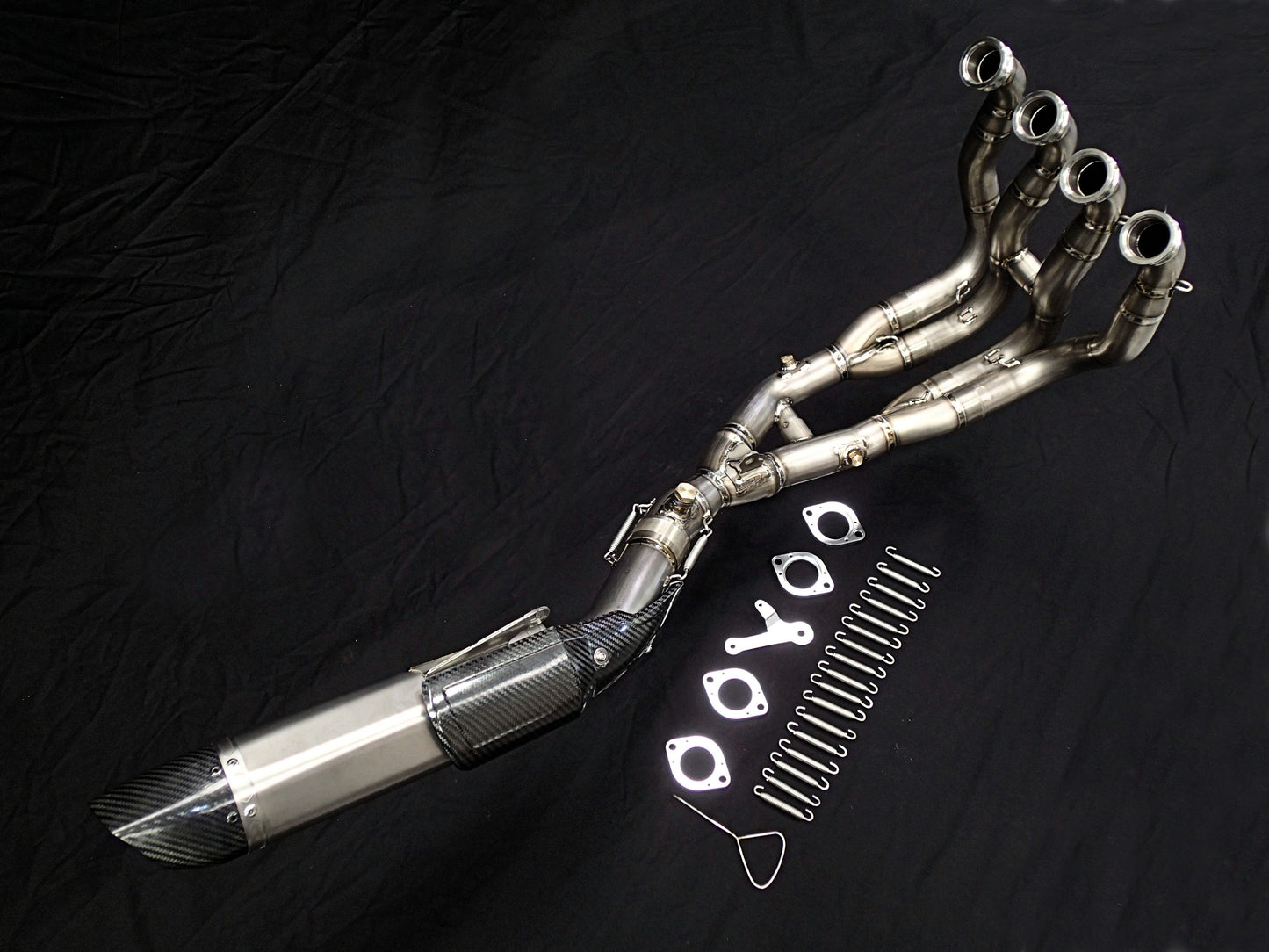Sistema de escape de titanio Vandemon para Yamaha YZF-R1 y YZF-R1M 2015-24