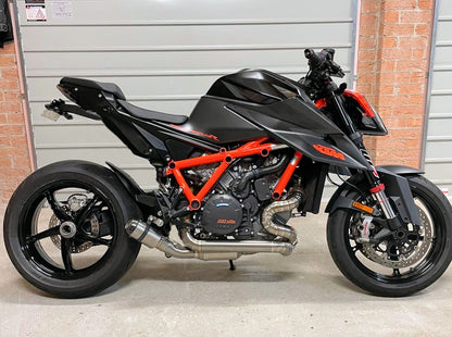 Sistema de escape de titanio de un solo disparo Vandemon para KTM Superduke 1290R / 1390R / RR