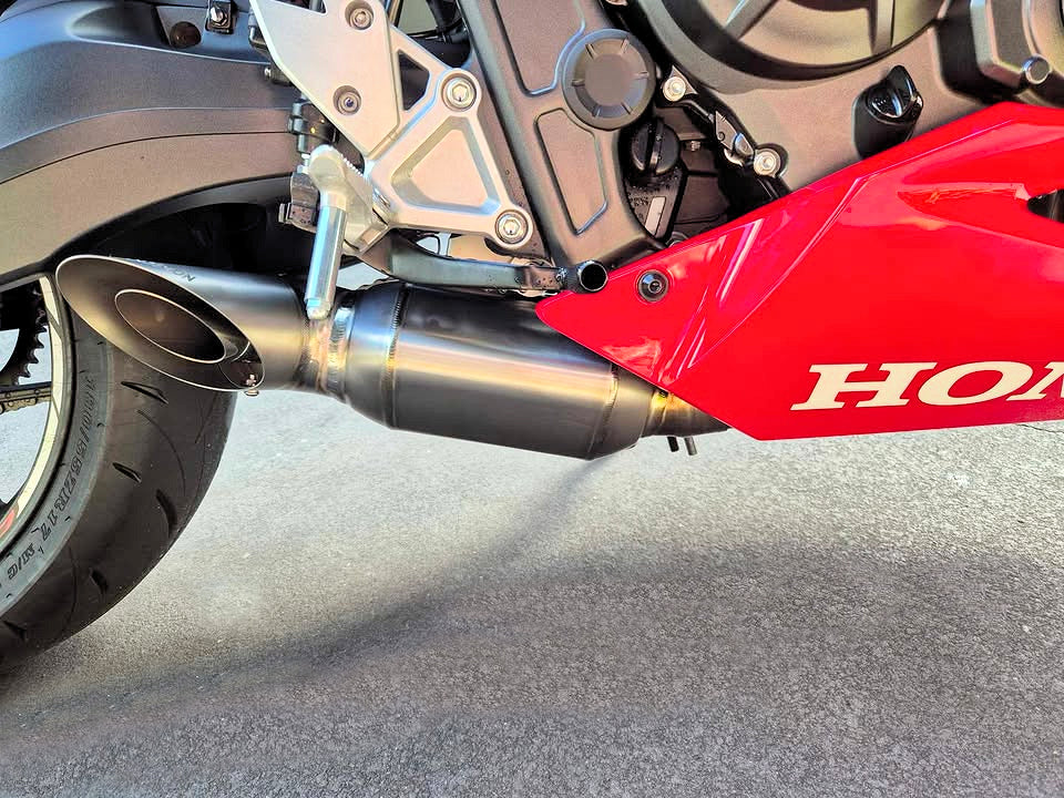 Honda CB650F, CBR650F, CB650R, CBR650R Titanium Low Mount Exhaust System