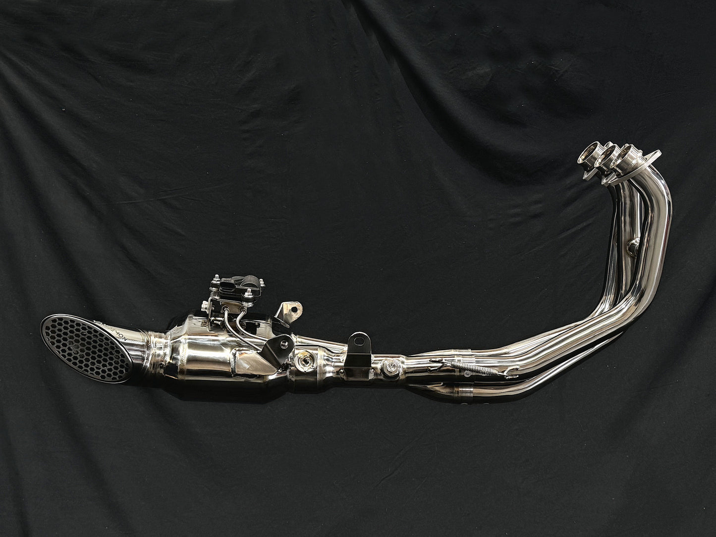 Sistema de escape Stealth de titanio para Yamaha GEN4 XSR900 y XSR900 GP