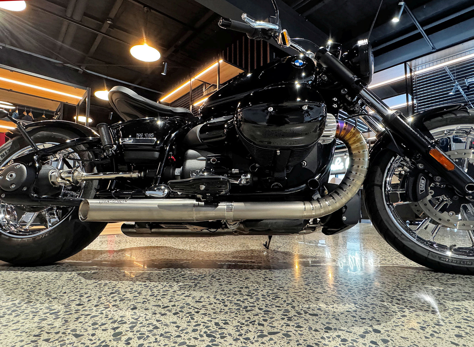BMW R18 Titanium Exhaust system 2020-2025 – Vandemon Performance