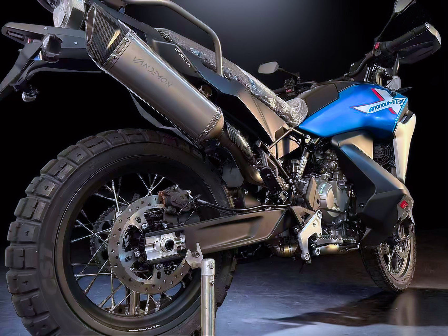 Sistema de escape de titanio CFMOTO 800MT Adventure