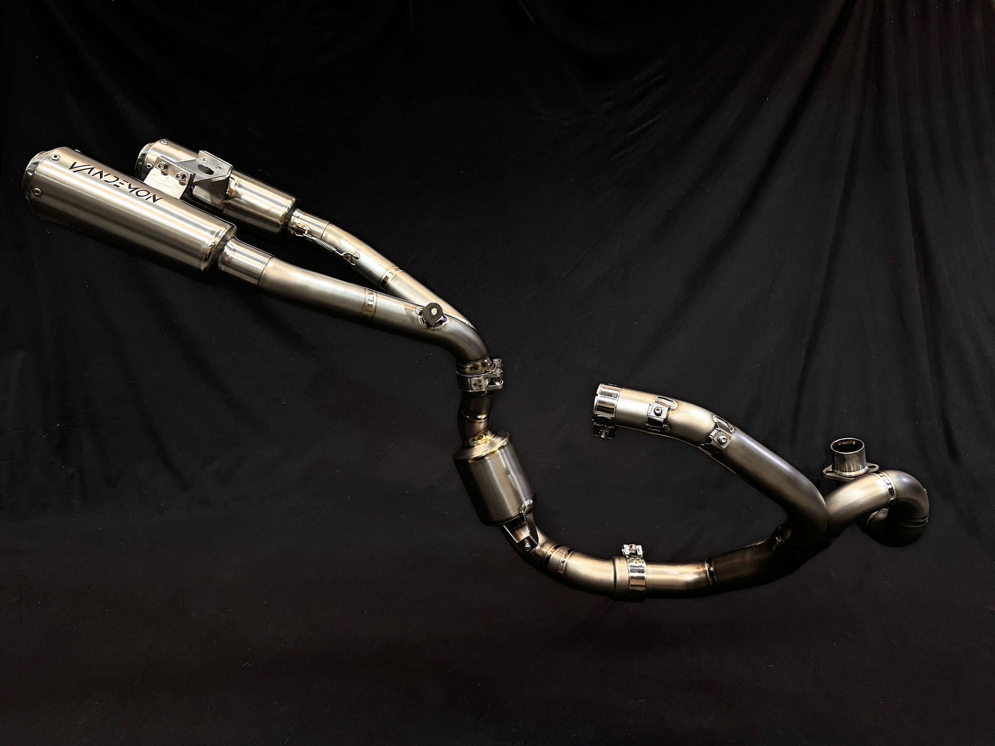 Escape de titanio Vandemon para Ducati Scrambler y Cafe Racer 803cc 2015-20