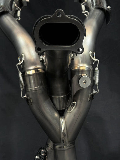 A supersport high mount titanium rear spigot.