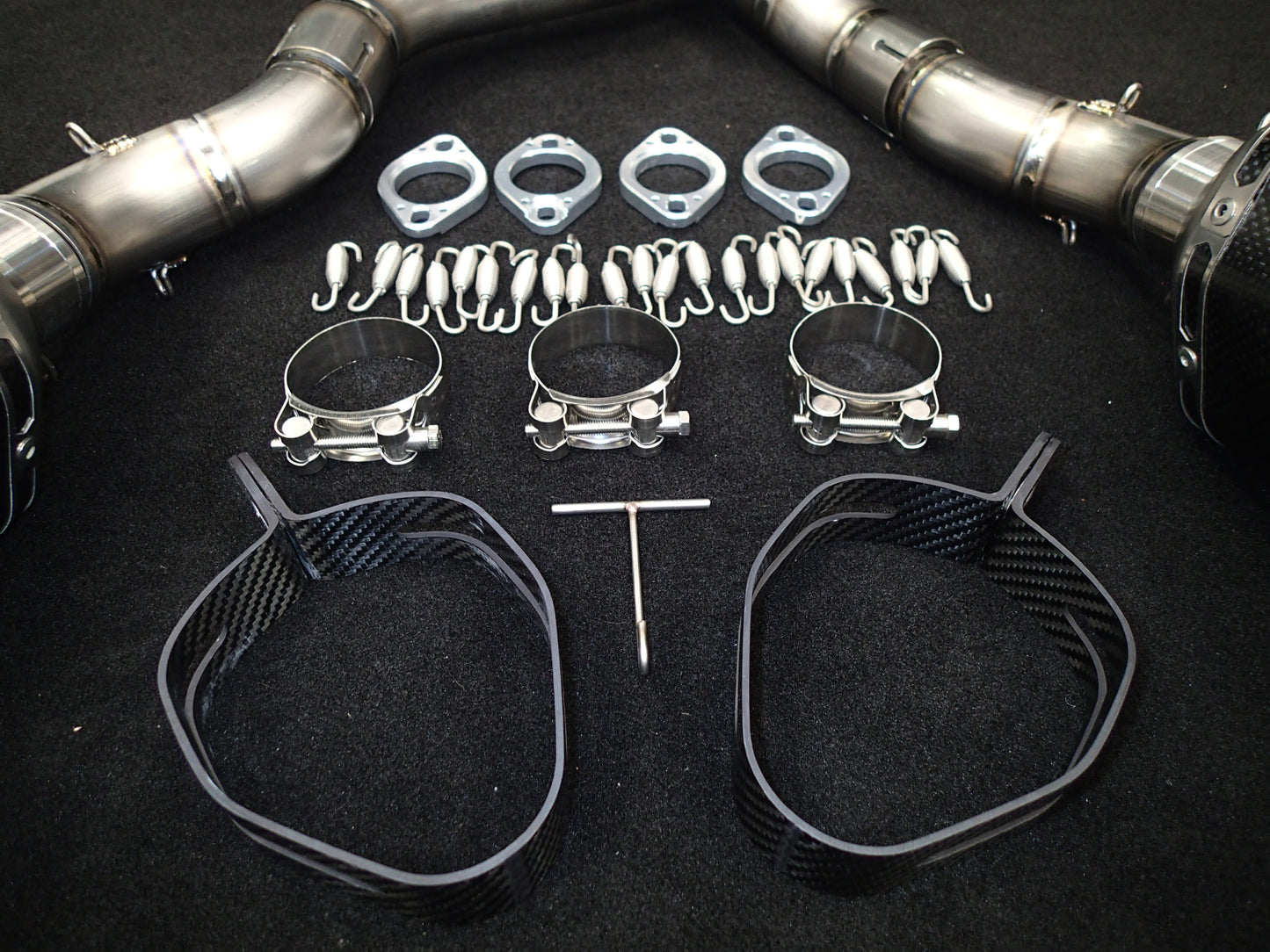 Kawasaki Z1000 Vandemon Dual Titanium Exhaust System with Carbon Fibre Mufflers