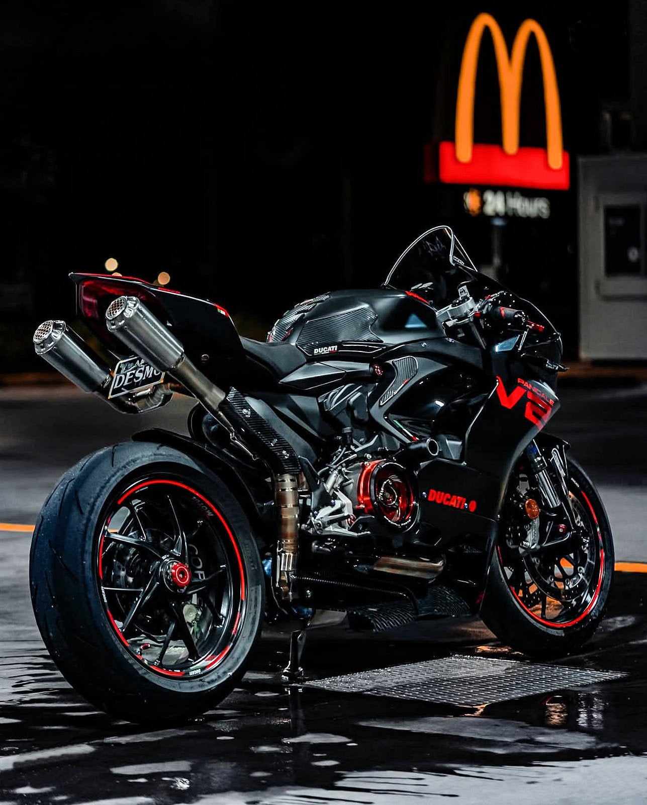 Ducati Panigale/ Streetfighter V2 High Mount Titanium Slip-On Mufflers 2020-2024