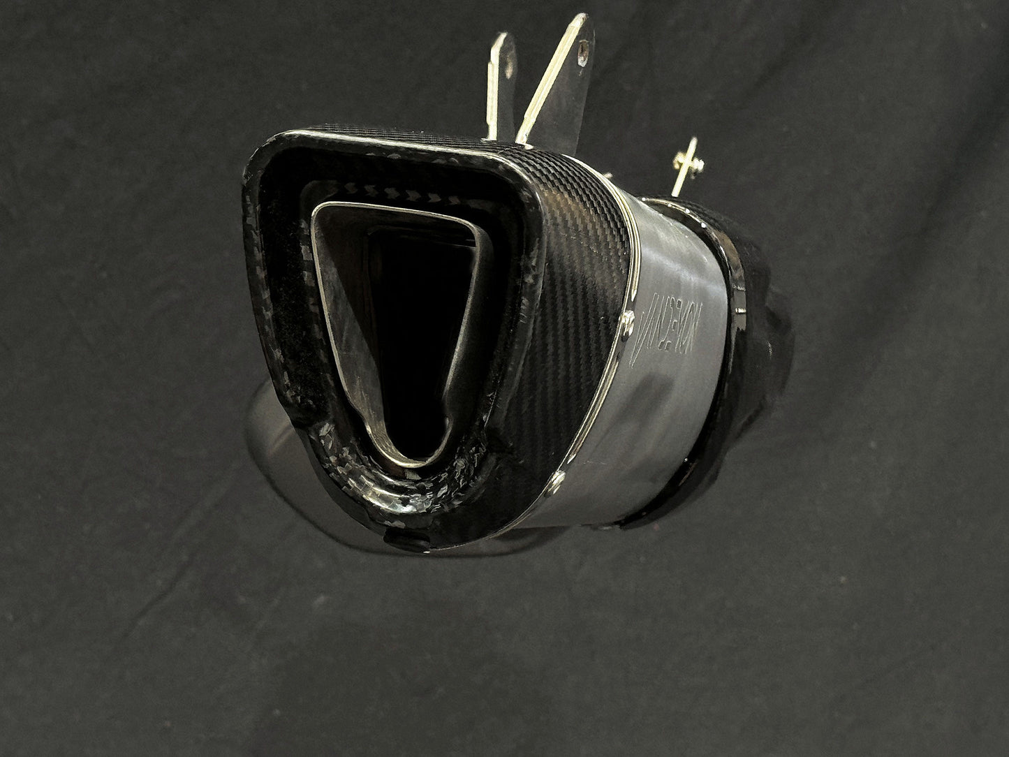 Silenciador deslizante Stealth de titanio bimodal para Triumph Speed ​​Triple 1200RS y RR