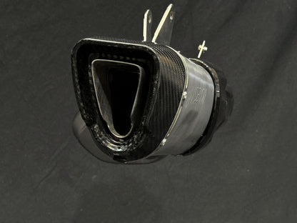 Silenciador deslizante Stealth de titanio bimodal para Triumph Speed ​​Triple 1200RS y RR