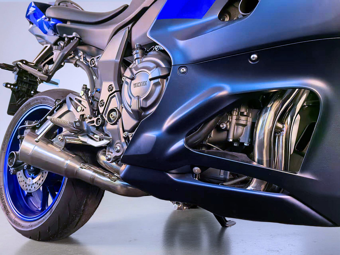 雅马哈 R7 MT07 FZ07 XSR700 Tracer 700/GT Tracer 7/GT 钛合金排气系统