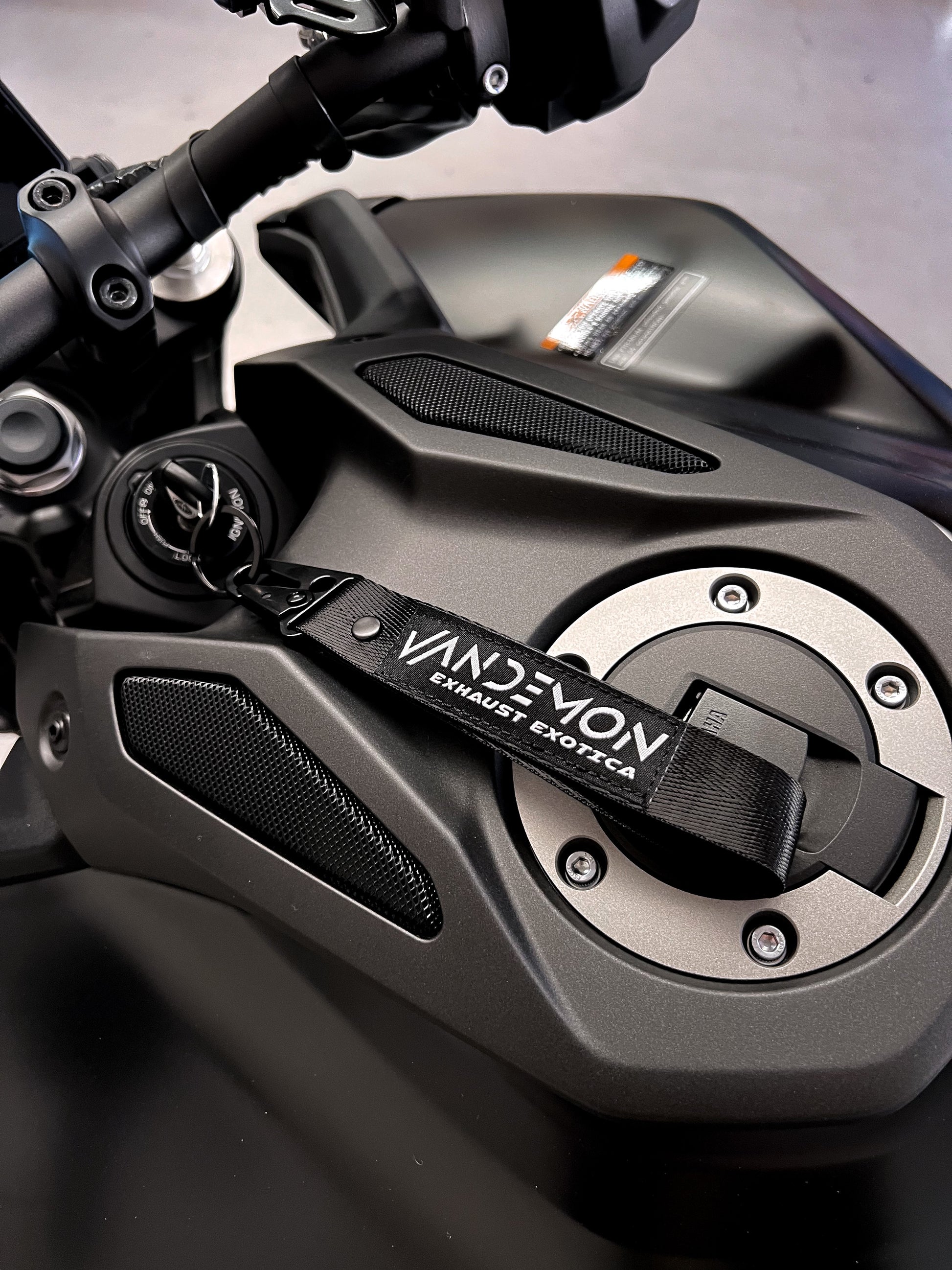 A Black Vandemon Jet tag.