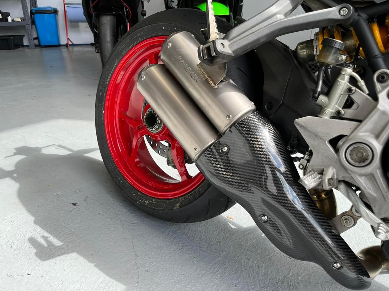 Ducati supersport online exhaust options